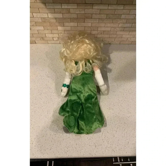 Disney Store The Muppets Most Wanted Miss Piggy Plush. b24 - Picture 3 of 5